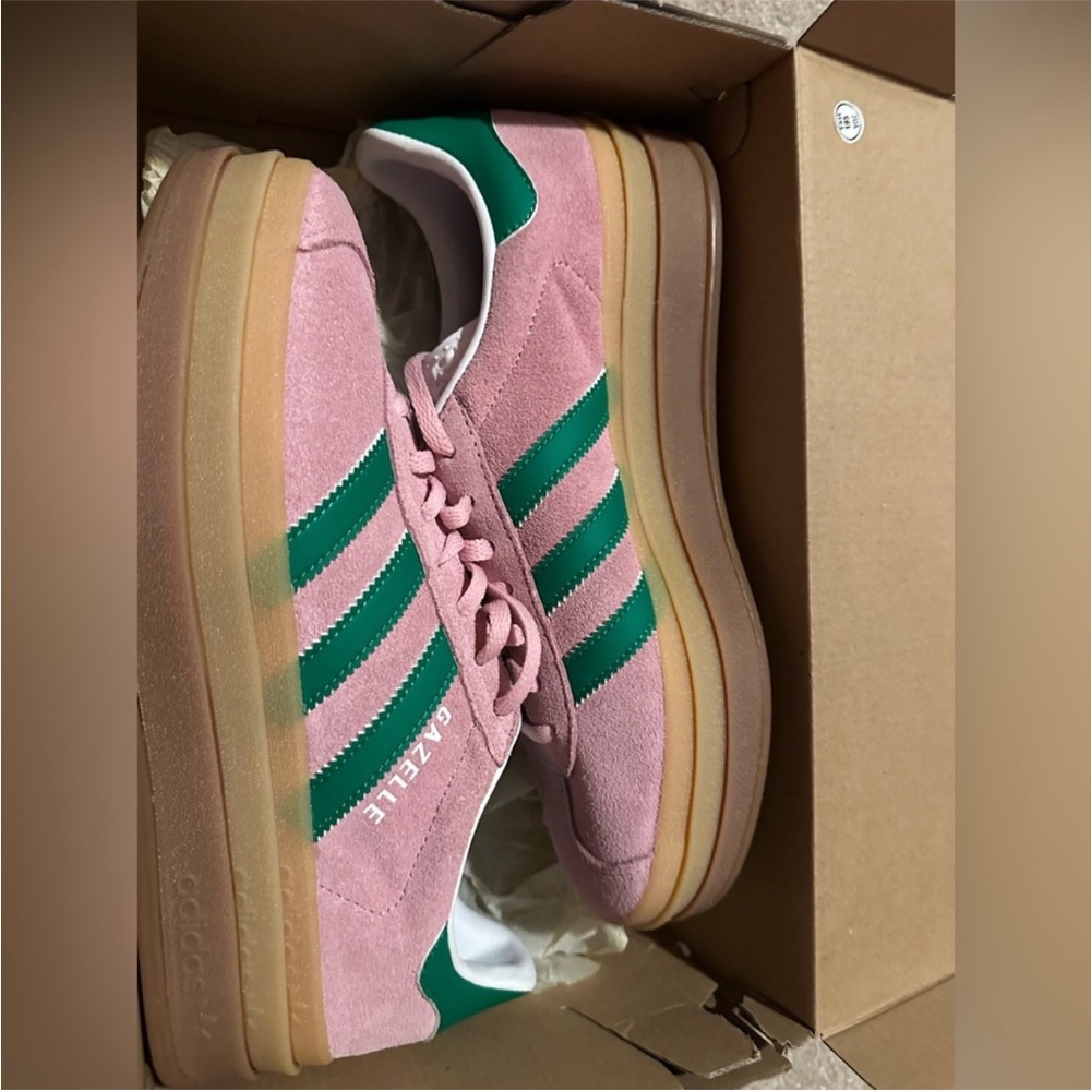 Adidas Women's Sneakers in Pink and Green - Picture 1 of 3